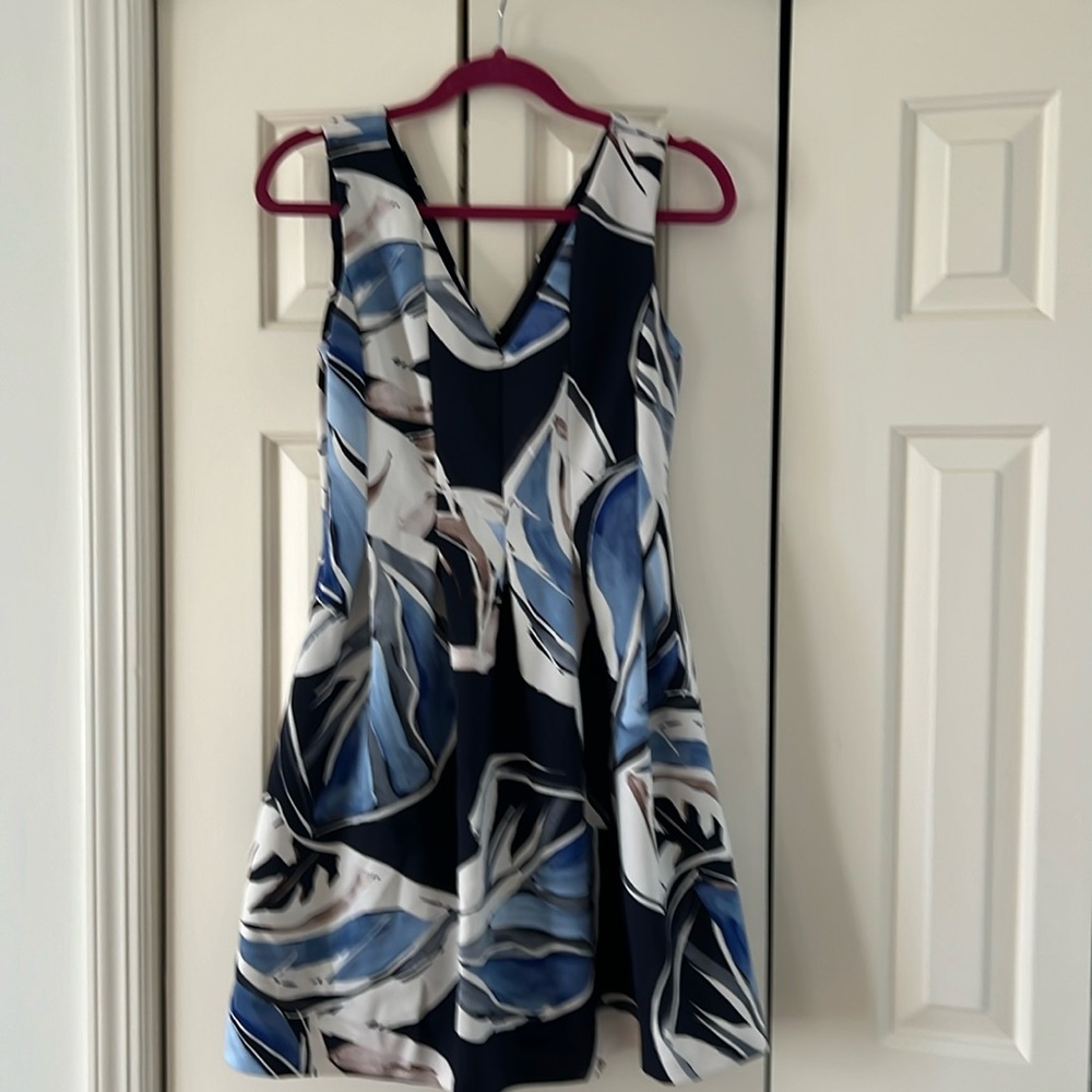 Vince Camuto blue and white dress, size 6